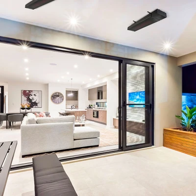 Svart Enhance 2400 Heatstrip fjernkontroll og app