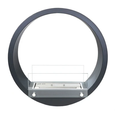 Sort sirkulær innebygd biopeis med en brennetid på ca. 3 timer.