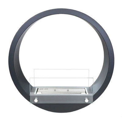 Sort sirkulær innebygd biopeis med en brennetid på ca. 3 timer.