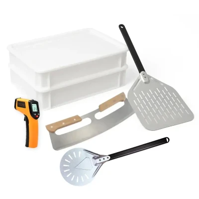 ScandiCrust Pizza Pizzaiolo - Entusiast | Kjøp ditt pizzautstyr her ScandiCrust pizza baking startsett med pizzaspade, pizzarocker, infrarødt termometer og hevekasser