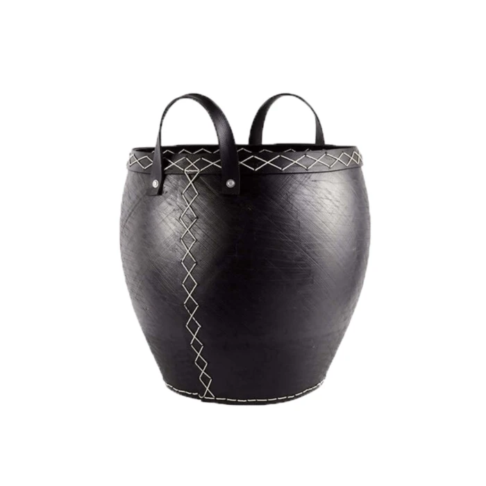 Sort vedkurv i gummi Sort gummispann til ved