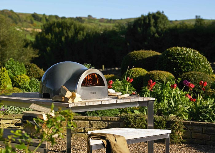 DeliVita Outdoor Oven in Garden