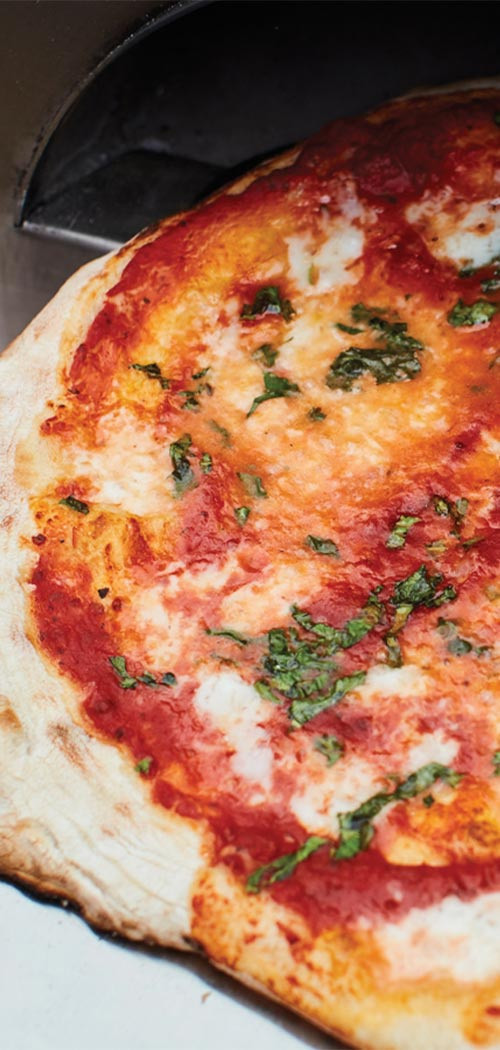 Sprø pizza bagt i DeliVita pizzaovn
